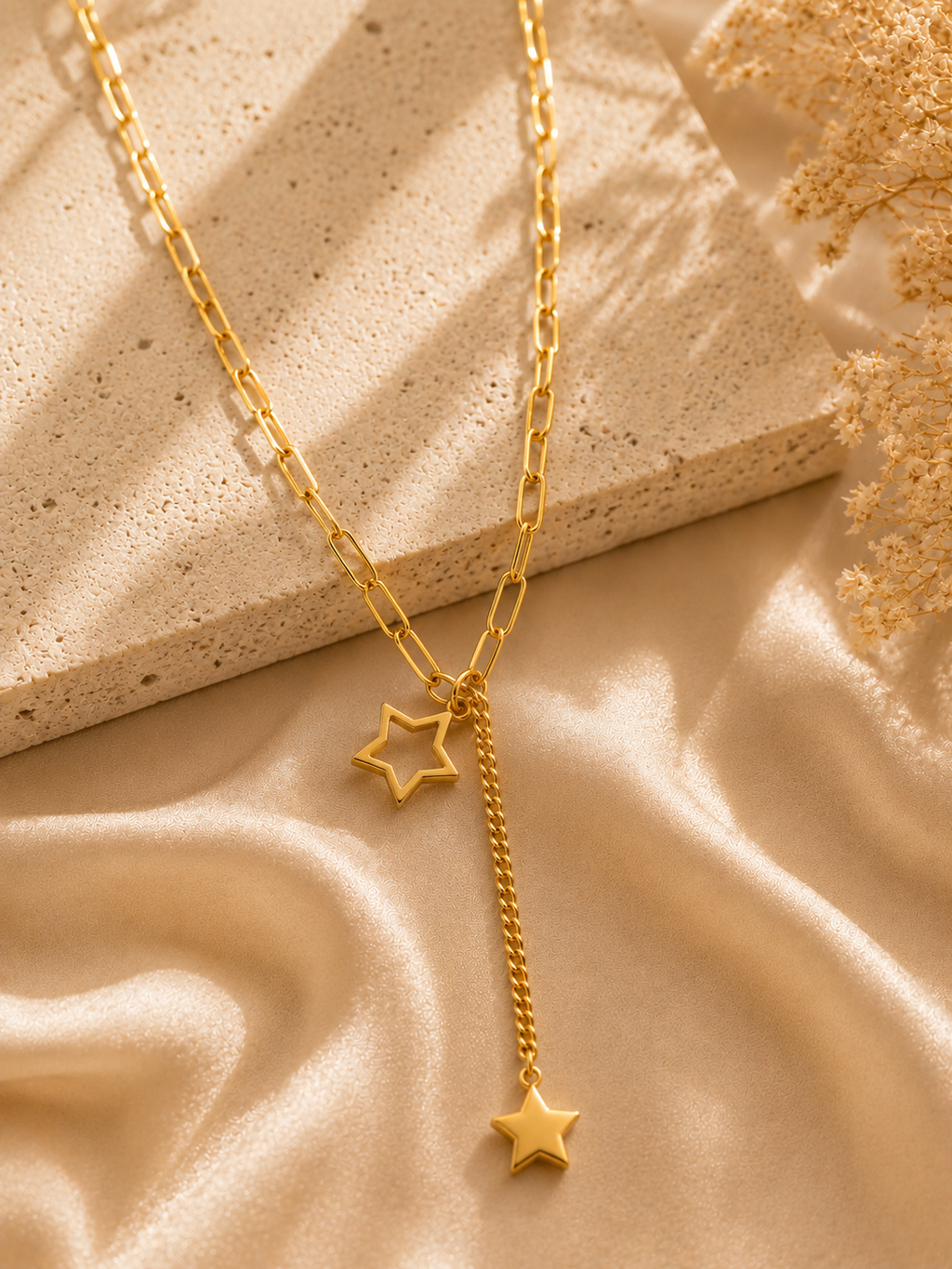 Nayla – Halskette goldfarben, Gliederkette mit zwei Sternen